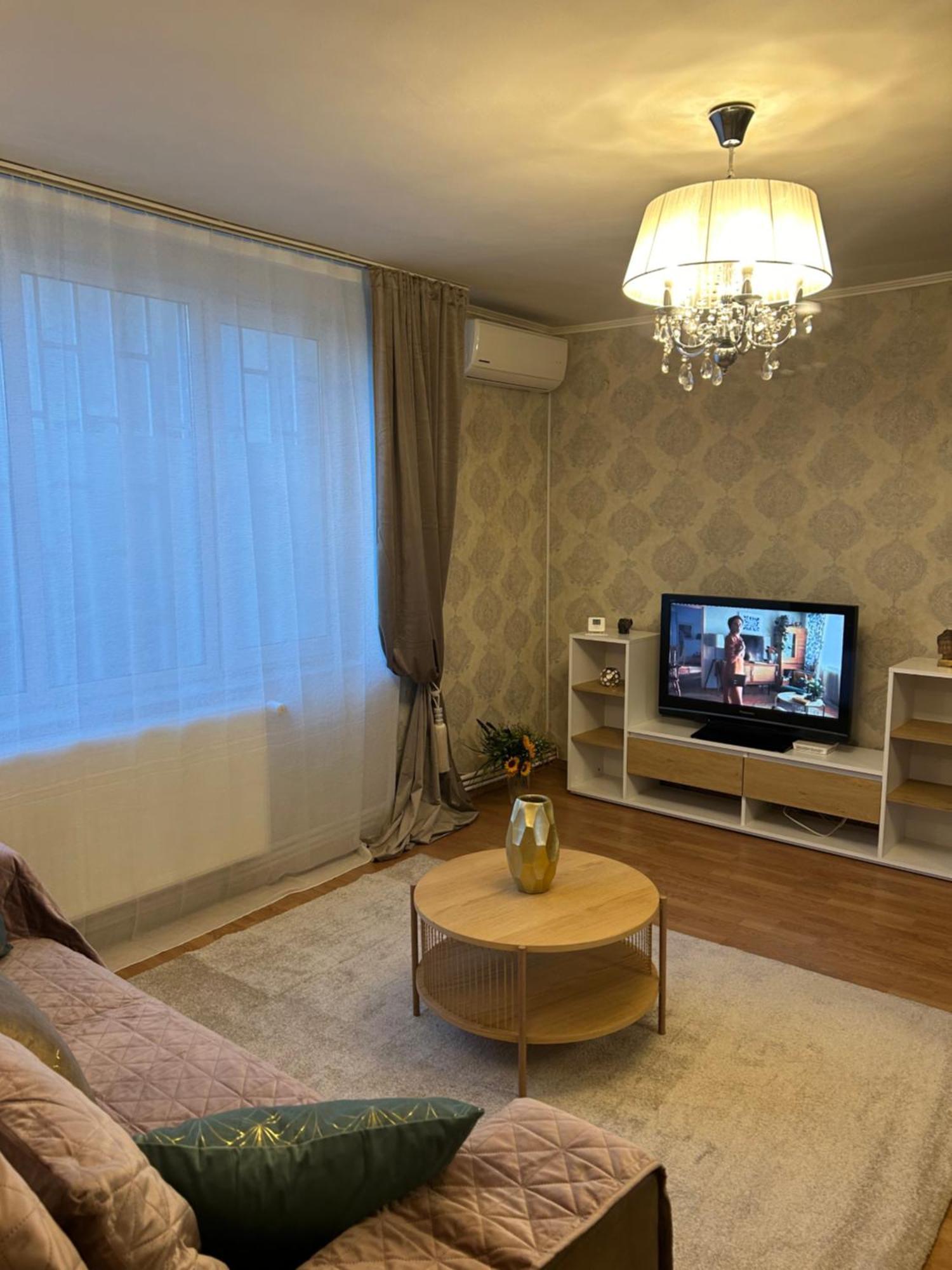 Little Paris Gare Du Nord Apartment Bukares Bagian luar foto